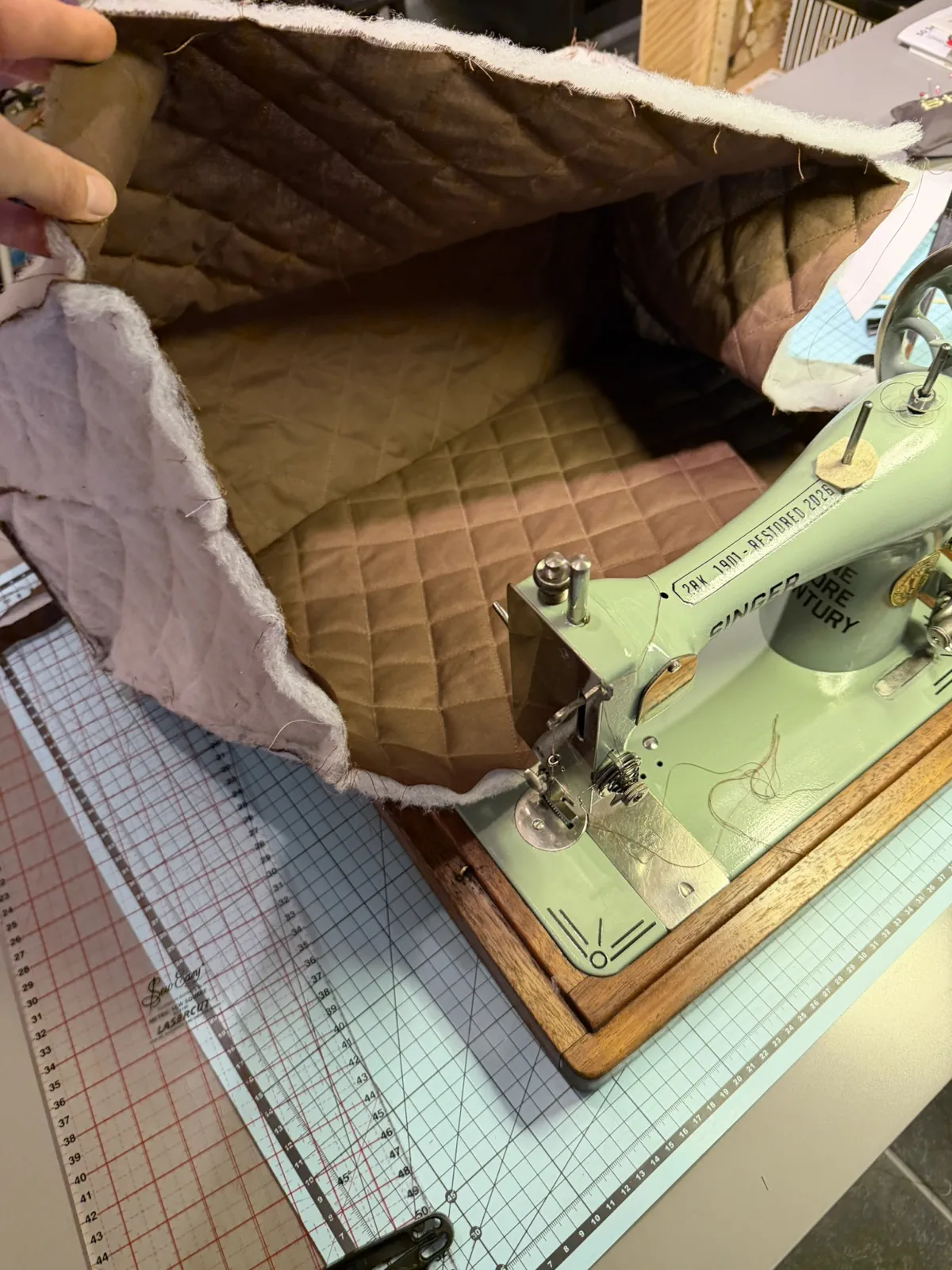 Quilting av fôret til trekket.
